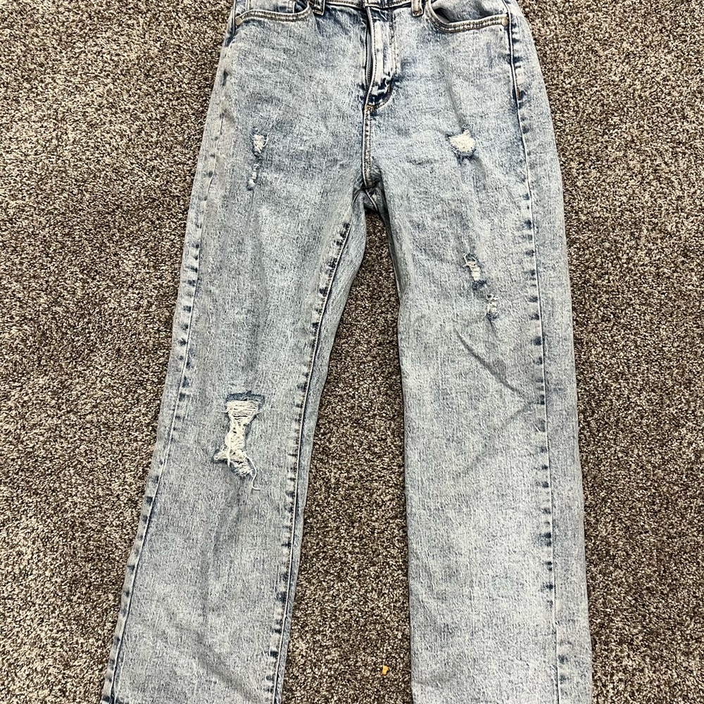 Distressed Gray Women's Jeans